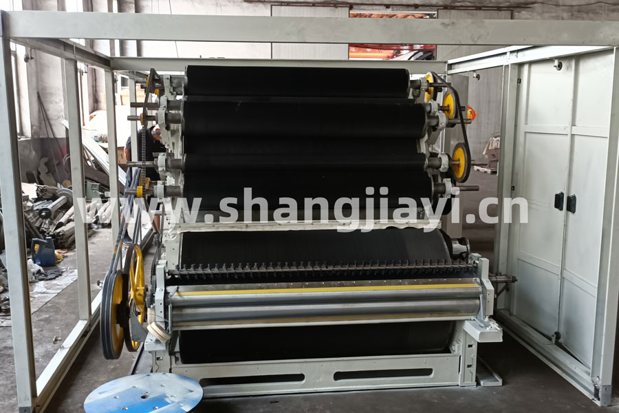 272B型羊绒开松机